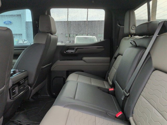 Used 2026 Chevrolet Silverado 1500 ZR2 AWD/4WD image 14