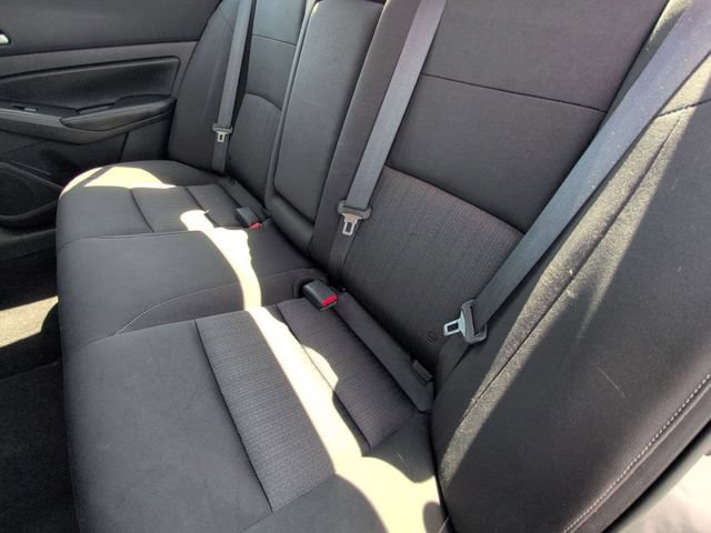 Used 2022 Nissan Altima 2.5 SV FWD image 15