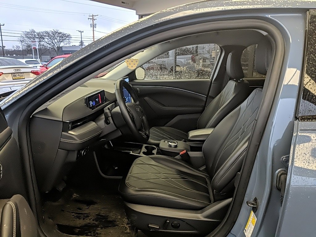 Certified 2023 Ford Mustang Mach-E Select image 11