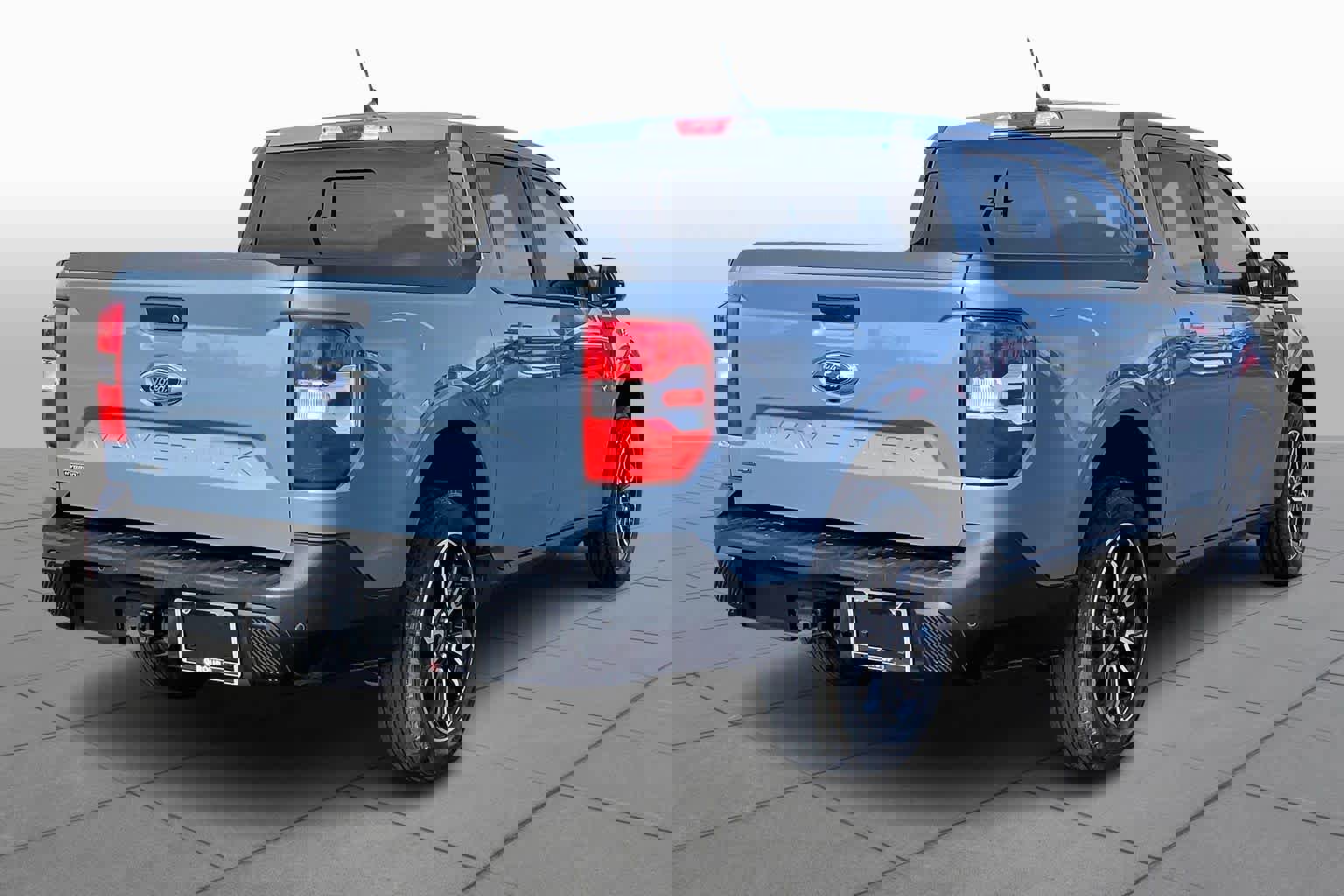 Certified 2024 Ford Maverick Lariat image 4