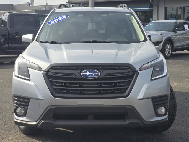 Used 2022 Subaru Forester Premium AWD/4WD image 12