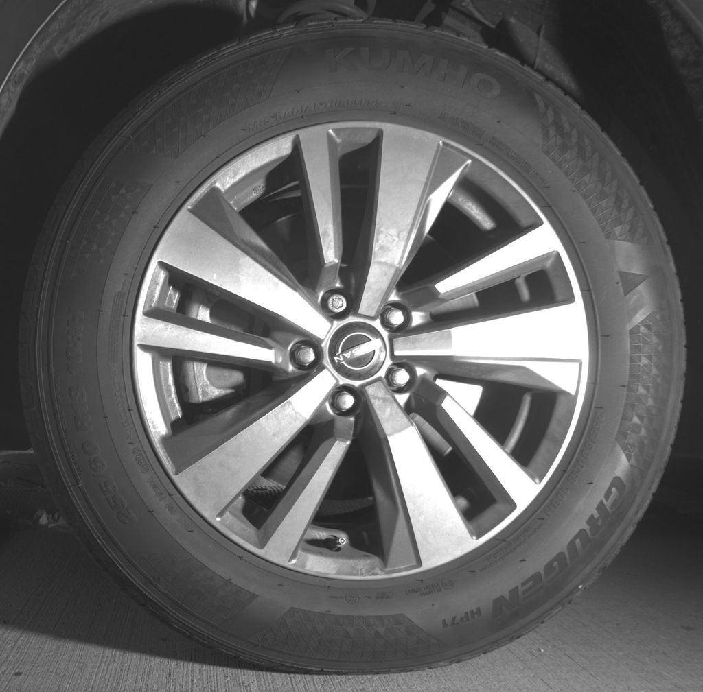 Used 2023 Nissan Pathfinder SL w/ Lighting Package (N92) FWD image 11