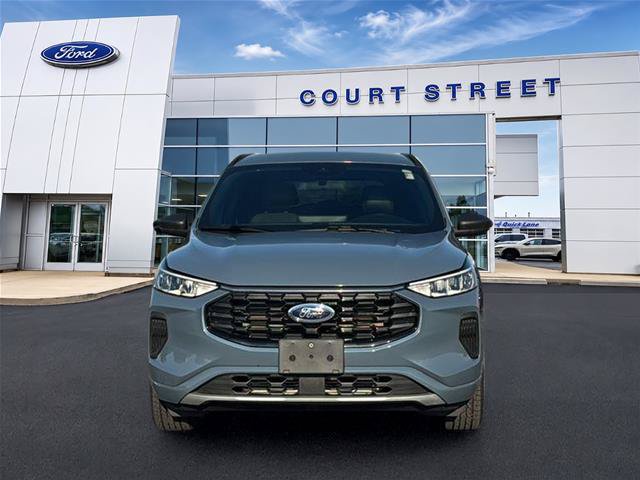 Certified 2024 Ford Escape ST-Line w/ Tech Pack #1 AWD/4WD image 2
