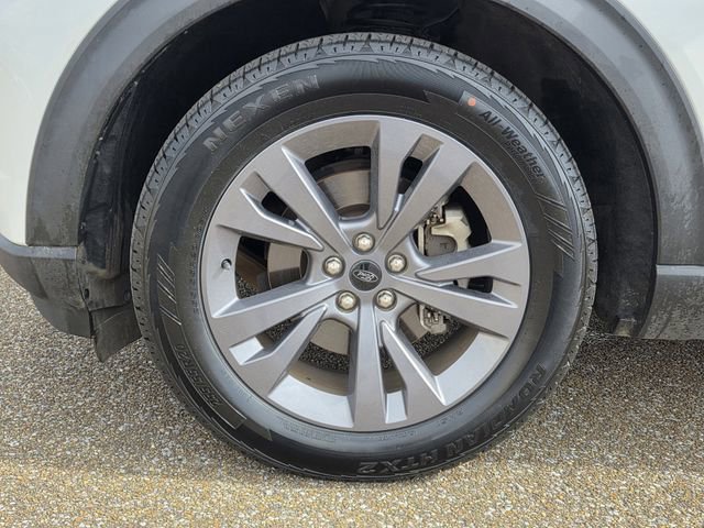 Certified 2022 Ford Explorer XLT w/ Equipment Group 202A image 31