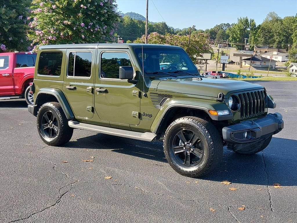 Used 2022 Jeep Wrangler Unlimited Sahara AWD/4WD image 2