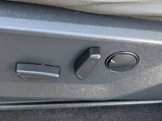 Certified 2022 Ford F150 XLT w/ Equipment Group 302A High image 18