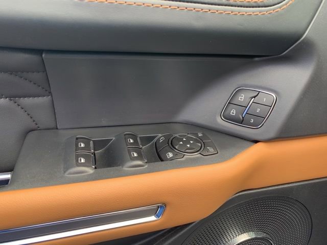 Certified 2024 Ford Expedition Platinum image 25