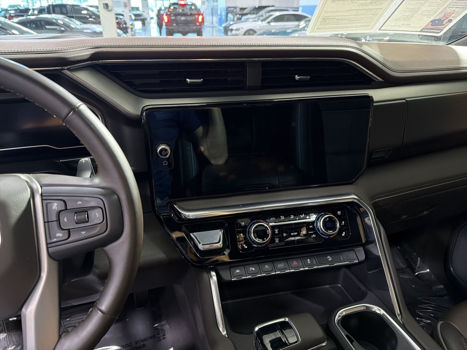 Used 2025 GMC Sierra 1500 Denali w/ Denali Reserve Package AWD/4WD image 19