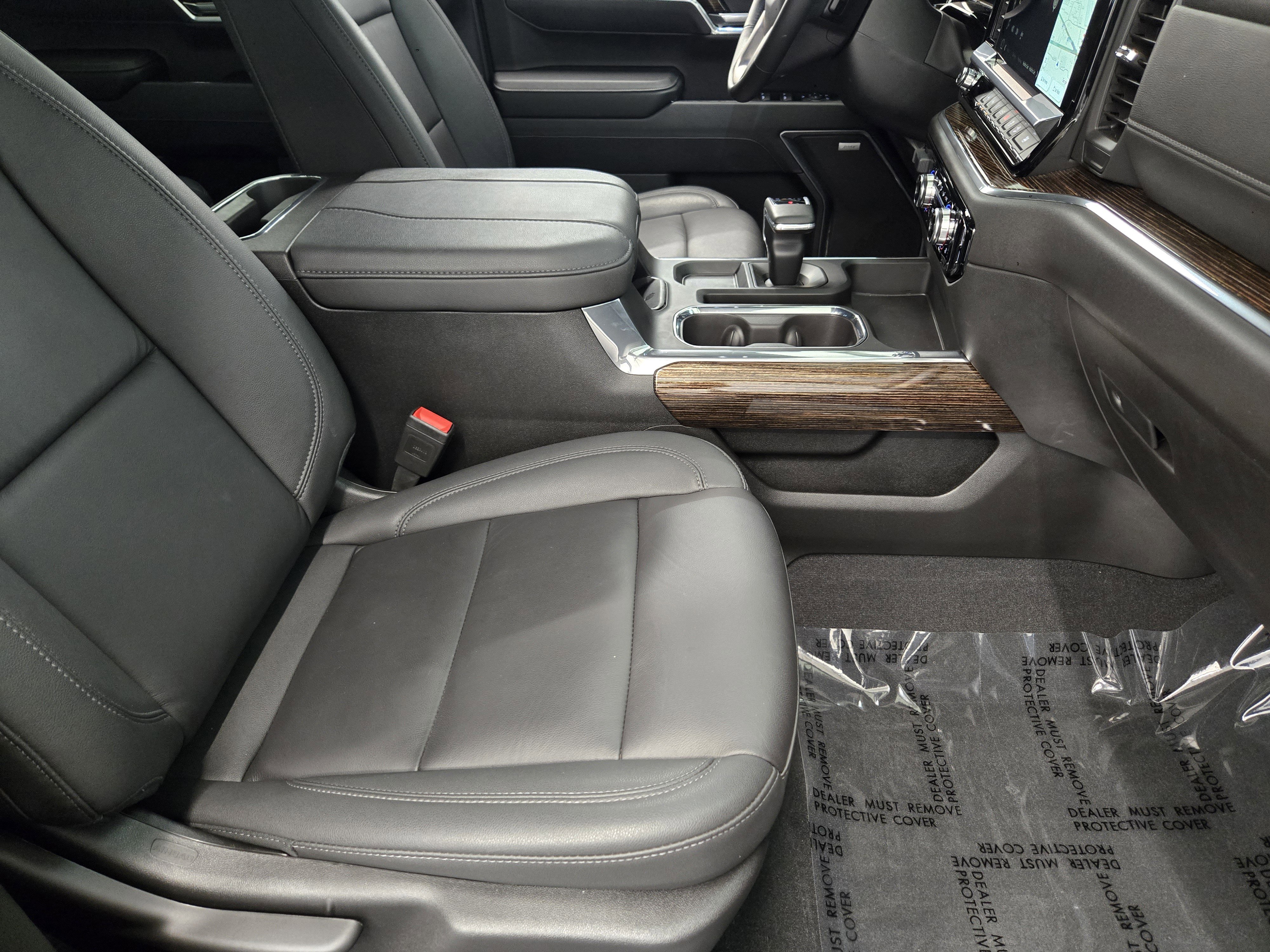 Used 2025 GMC Sierra 1500 Elevation w/ Elevation Premium Package image 10