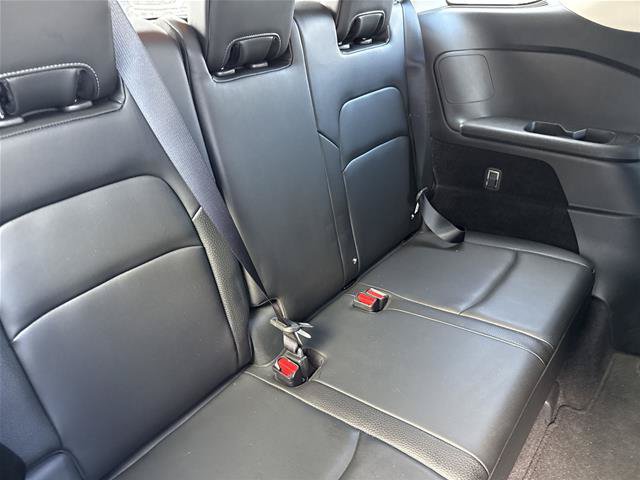 Used 2022 Nissan Pathfinder SL FWD image 22
