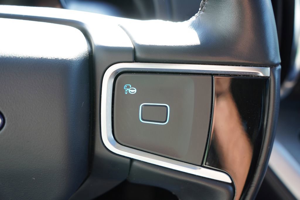 Certified 2025 Ford Expedition Max Platinum image 40