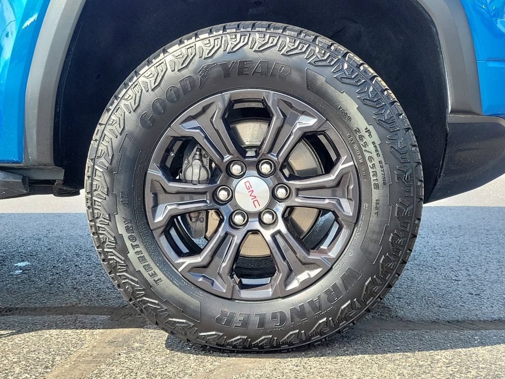 Used 2024 GMC Canyon Elevation w/ Convenience Package RWD image 9