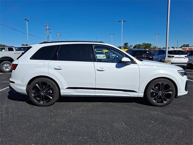 Used 2025 Audi Q7 3.0T Prestige w/ Prestige Package image 2