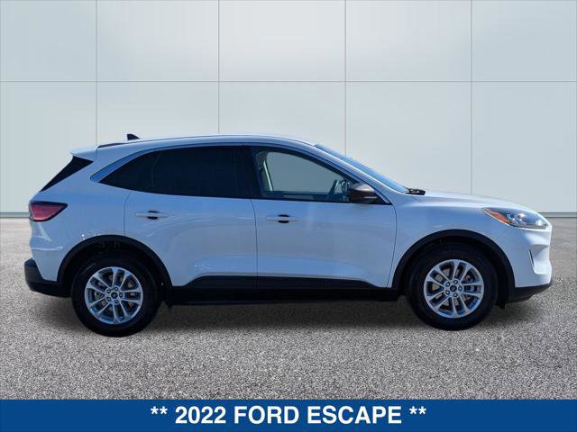Certified 2022 Ford Escape SE image 2