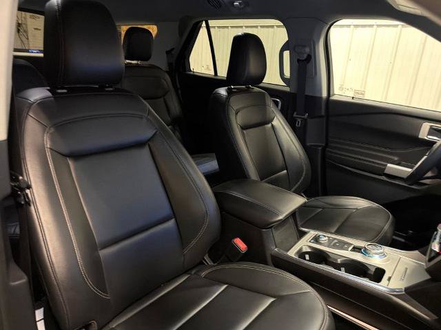 Certified 2024 Ford Explorer XLT w/ Equipment Group 202A AWD/4WD image 32