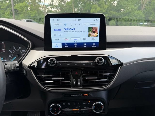 Certified 2022 Ford Escape SEL AWD/4WD image 17