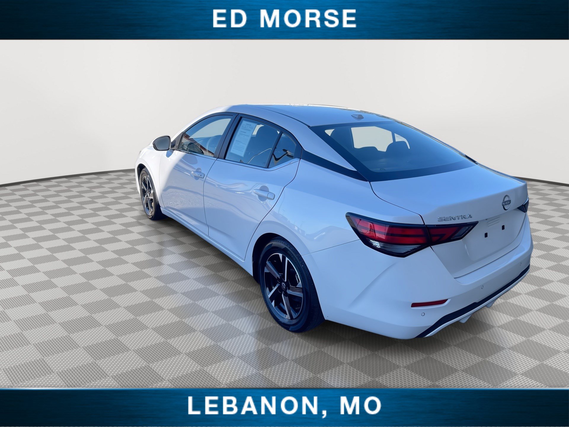 Used 2025 Nissan Sentra SV FWD image 6