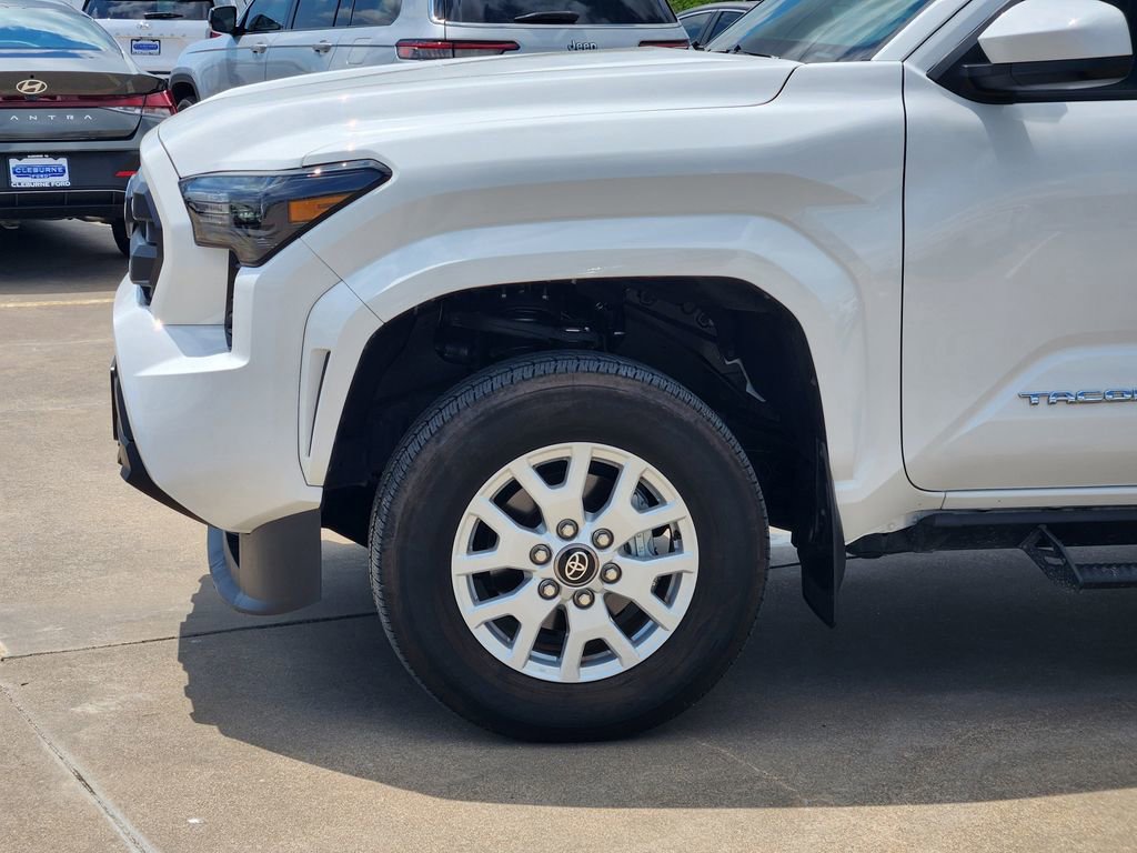 Used 2025 Toyota Tacoma SR5 RWD image 9
