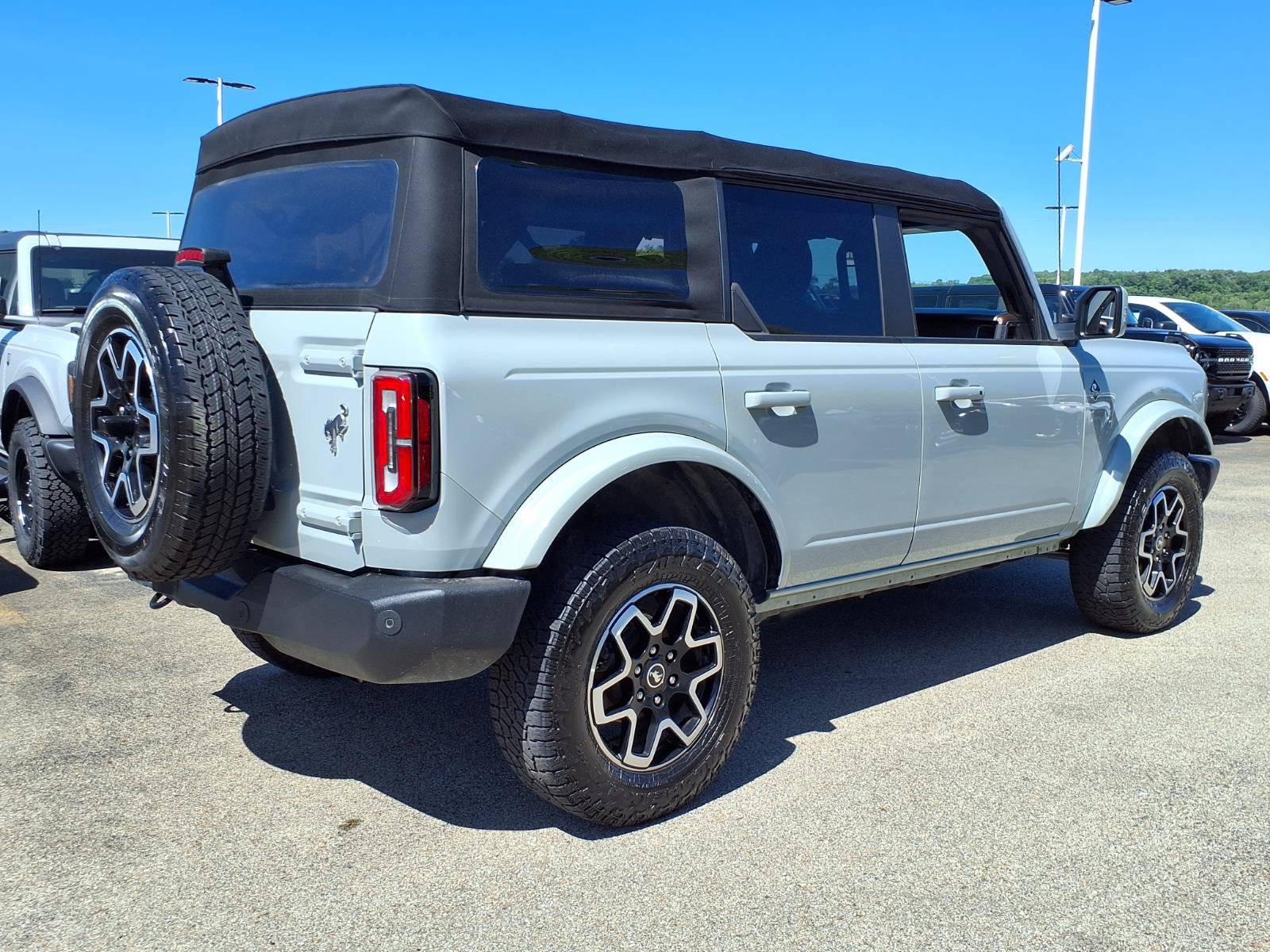 Certified 2022 Ford Bronco Outer Banks AWD/4WD image 5