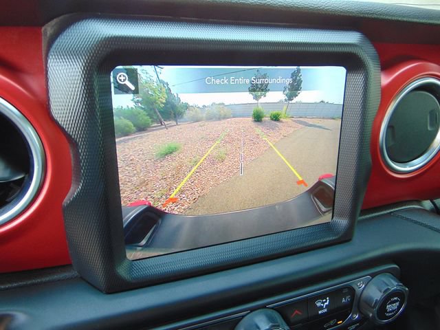 Used 2022 Jeep Gladiator Rubicon w/ Trailer Tow Package AWD/4WD image 13