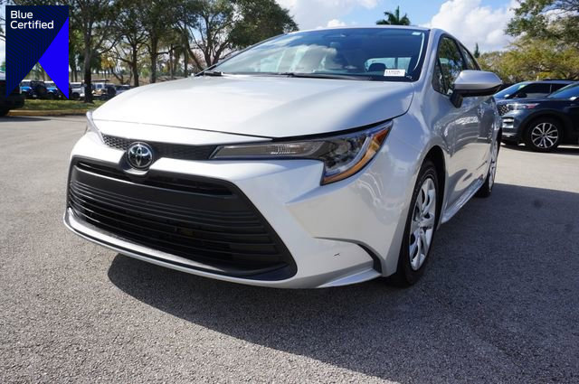 Used 2024 Toyota Corolla LE image 1
