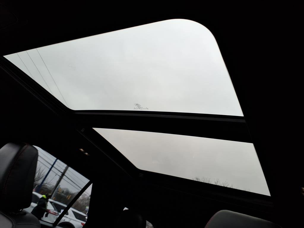 Certified 2022 Ford Explorer ST-Line w/ Class IV Trailer Tow Package image 24