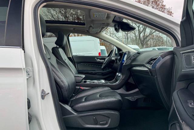 Certified 2022 Ford Edge Titanium AWD/4WD image 10