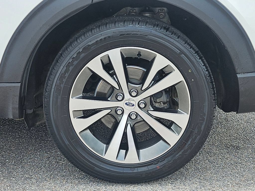 Certified 2020 Ford Explorer Platinum w/ Premium Technology Package AWD/4WD image 21