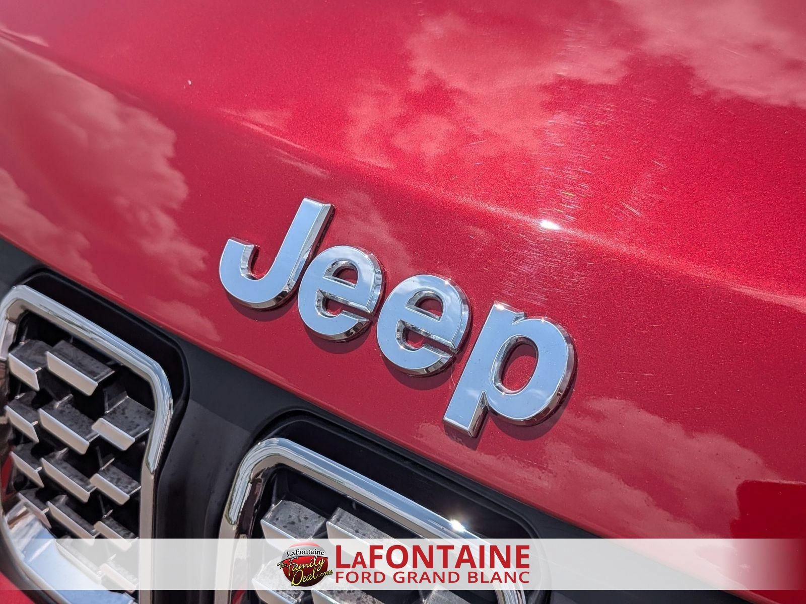 Used 2025 Jeep Compass Limited AWD/4WD image 9