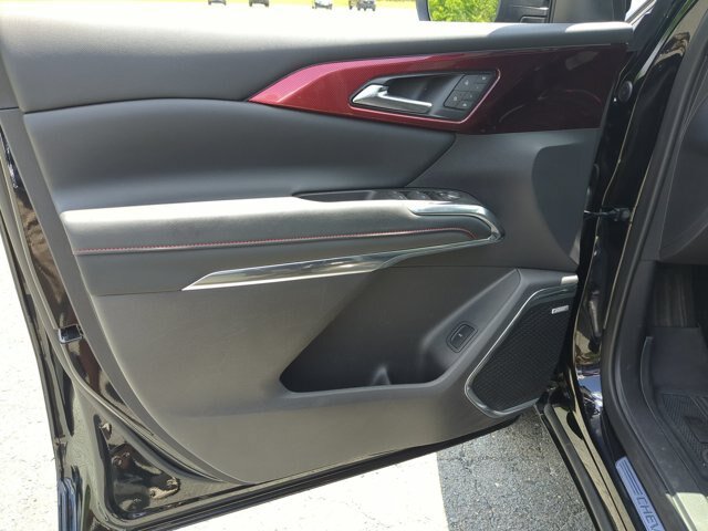 Used 2024 Chevrolet Traverse RS FWD image 13