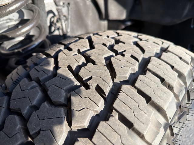 Certified 2017 Ford F350 Lariat w/ Camper Package image 11