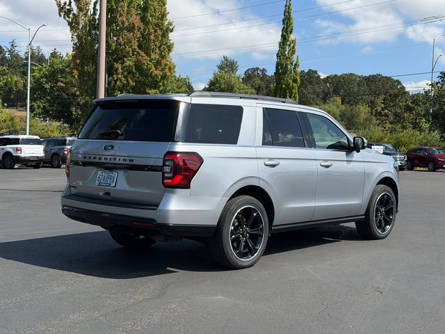 Certified 2024 Ford Expedition Limited AWD/4WD image 4