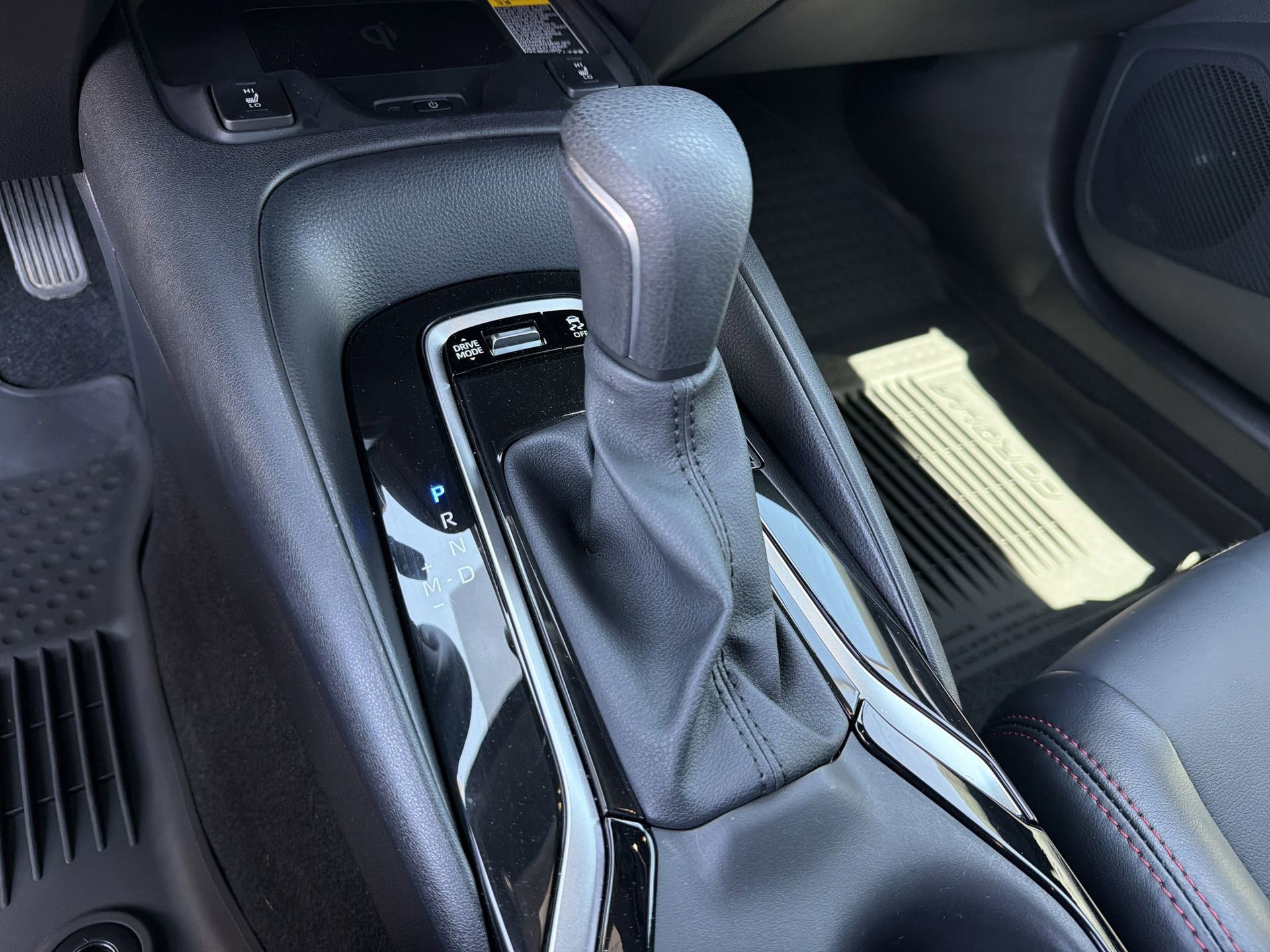 Used 2025 Toyota Corolla XSE image 14