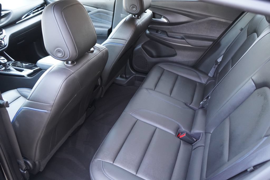 Used 2025 Buick Envista Sport Touring FWD image 27