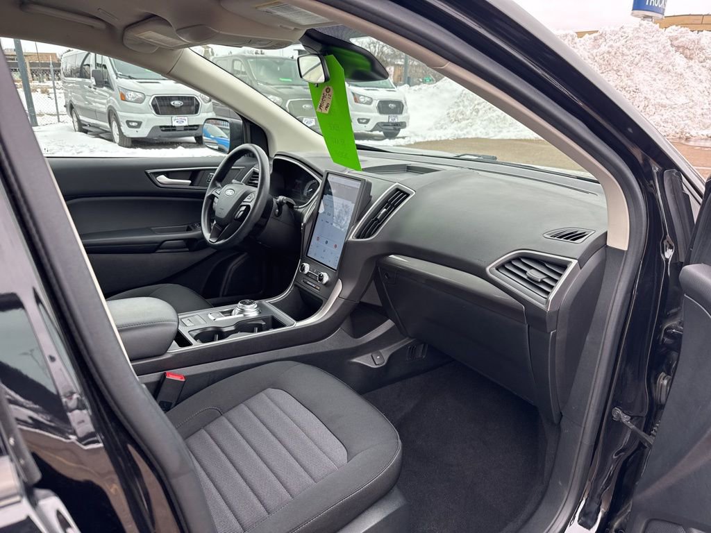 Certified 2021 Ford Edge SE image 33