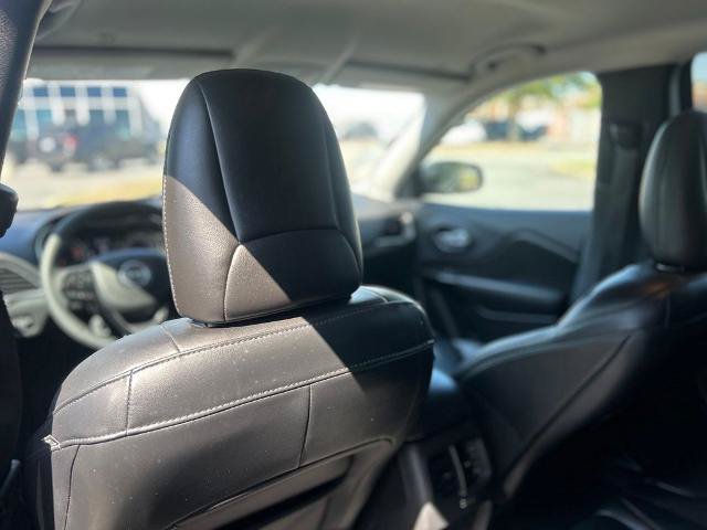 Used 2020 Jeep Cherokee Latitude Plus FWD image 28