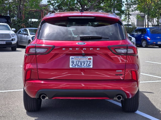 Certified 2023 Ford Escape ST-Line w/ Equipment Group 301A FWD image 5