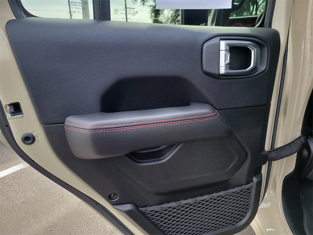 Used 2022 Jeep Gladiator Rubicon w/ LED Lighting Group image 9