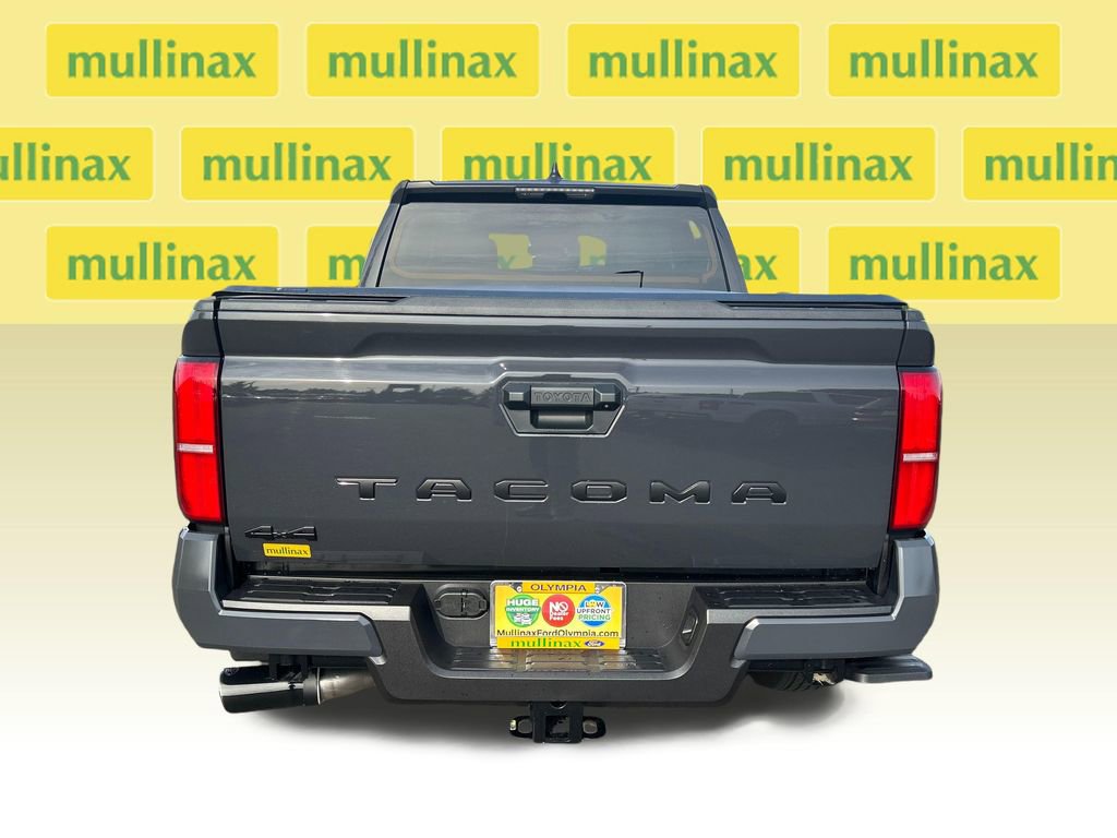 Used 2025 Toyota Tacoma SR5 AWD/4WD image 30