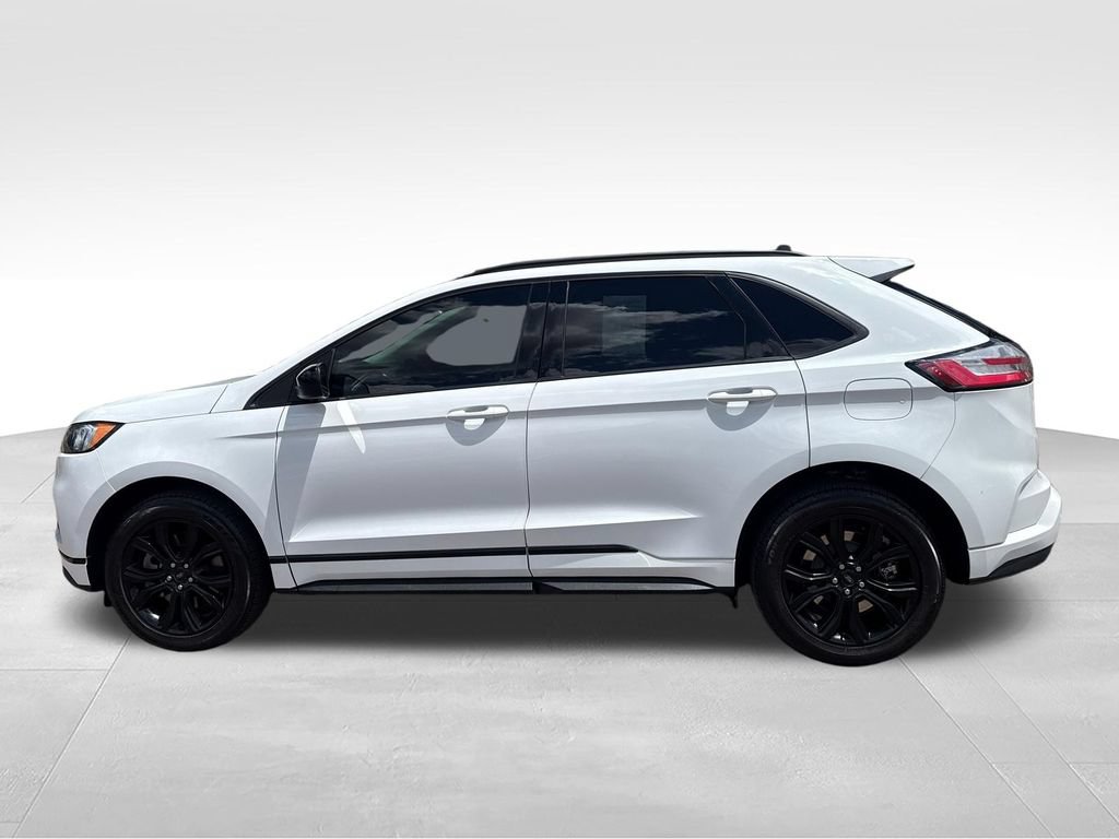 Certified 2023 Ford Edge SE w/ Black Appearance Package AWD/4WD image 7