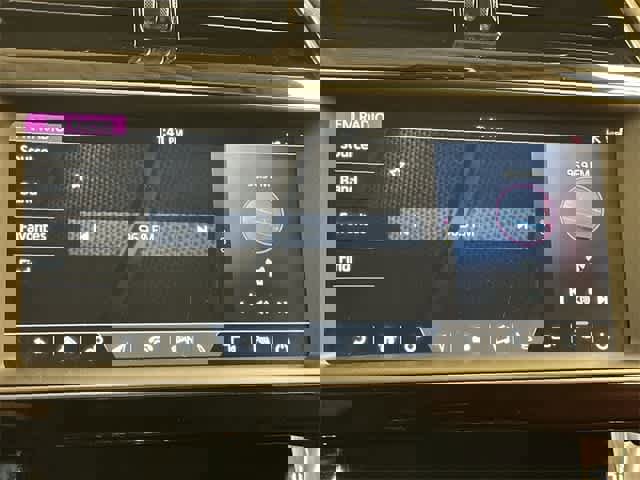 Used 2020 Jaguar F-PACE R-Sport image 13