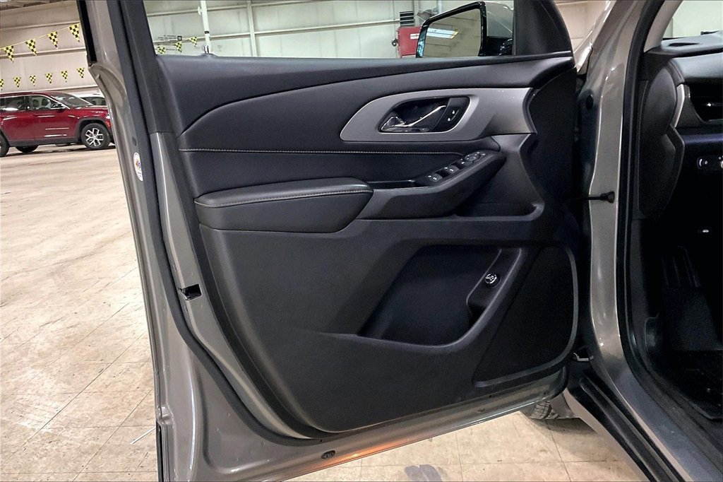 Used 2018 Chevrolet Traverse LT image 21