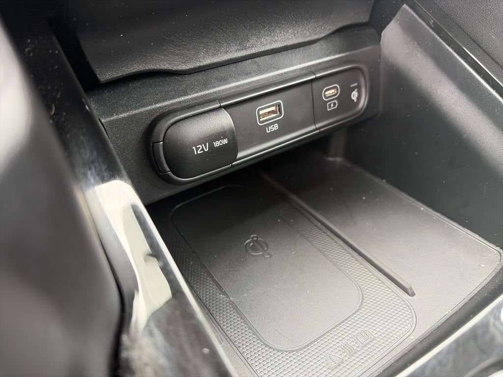 Used 2025 Kia Telluride S FWD image 26