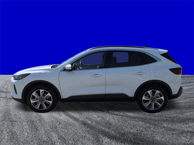 Certified 2025 Ford Escape Platinum w/ Premium Technology Package image 2