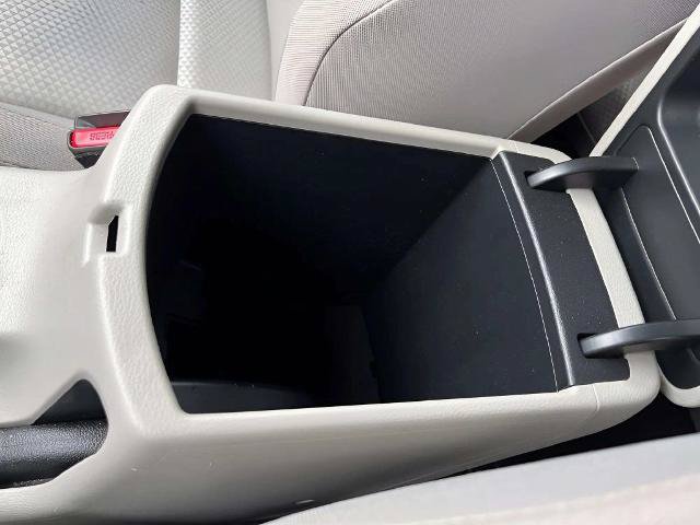 Used 2025 Kia Soul LX w/ LX Technology Package FWD image 31