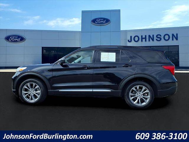 Certified 2022 Ford Explorer XLT w/ Equipment Group 202A image 5