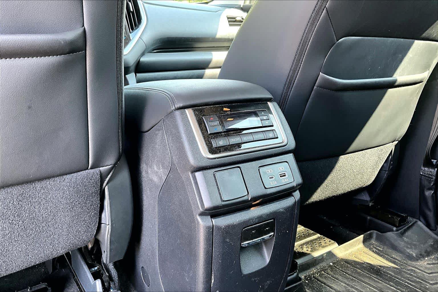 Used 2024 Subaru Ascent Limited w/ Technology Package AWD/4WD image 36
