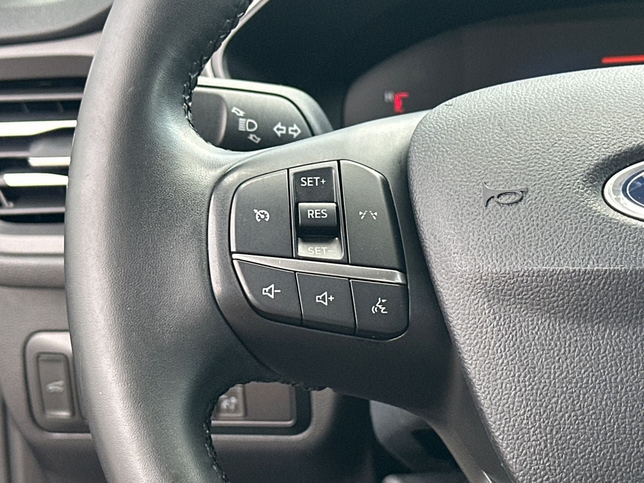 Certified 2024 Ford Escape Active FWD image 27
