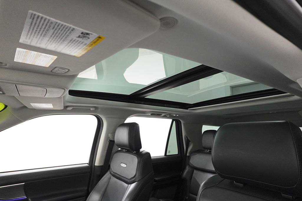 Certified 2025 Ford Expedition Platinum image 13