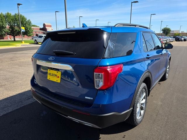 Certified 2020 Ford Explorer XLT w/ Equipment Group 202A AWD/4WD image 9